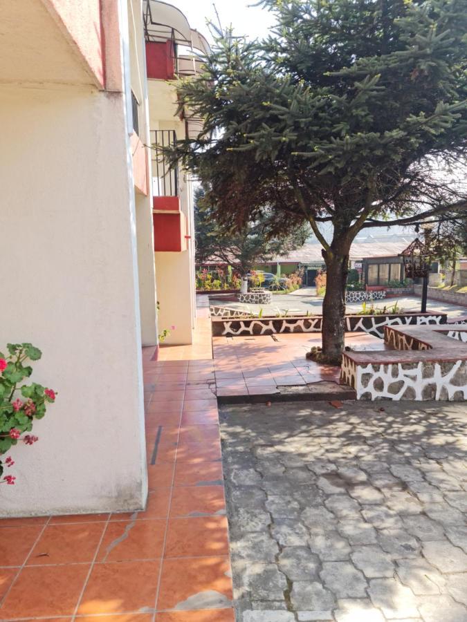 Hotel Kasa Kamelot Las Rosas Quetzaltenango Exterior foto