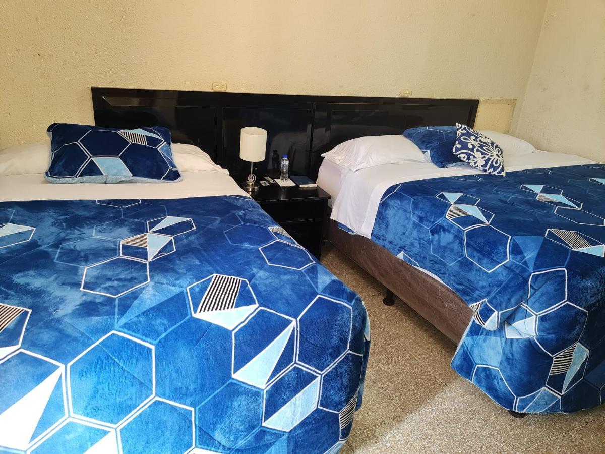 Hotel Kasa Kamelot Las Rosas Quetzaltenango Exterior foto
