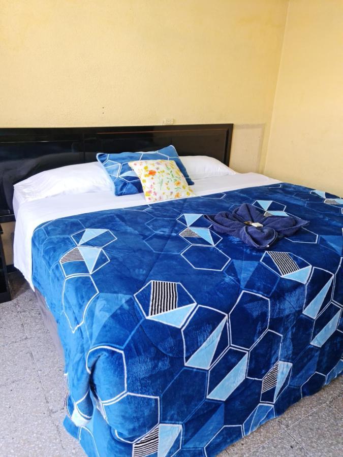 Hotel Kasa Kamelot Las Rosas Quetzaltenango Exterior foto